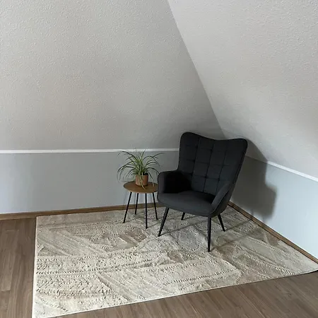 Apartment Rhododendronblüte Wiefelstede